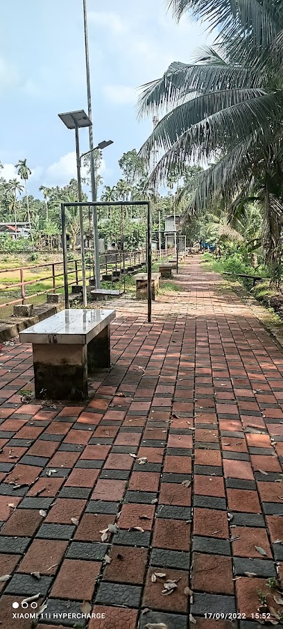 Aambal Poonchira Park